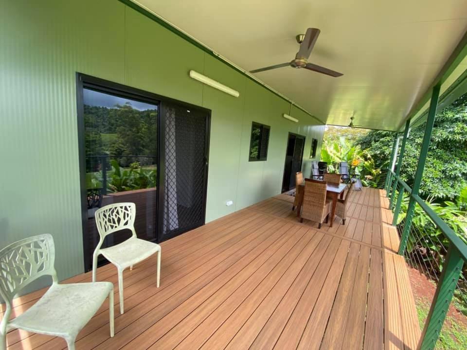 Mena Creek Flower House Bagian luar foto