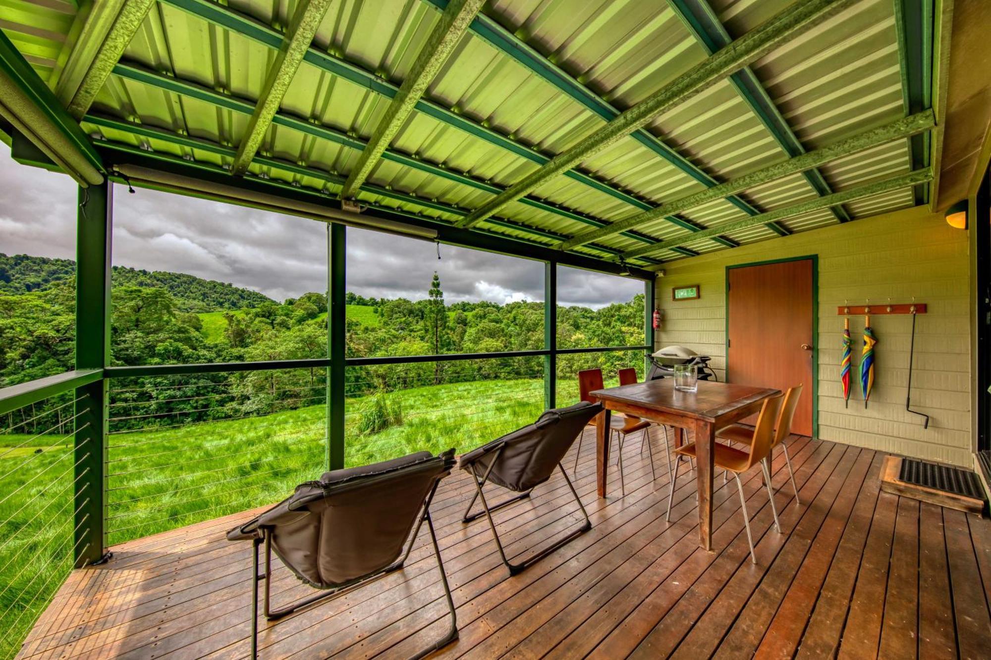 Mena Creek Flower House Bagian luar foto