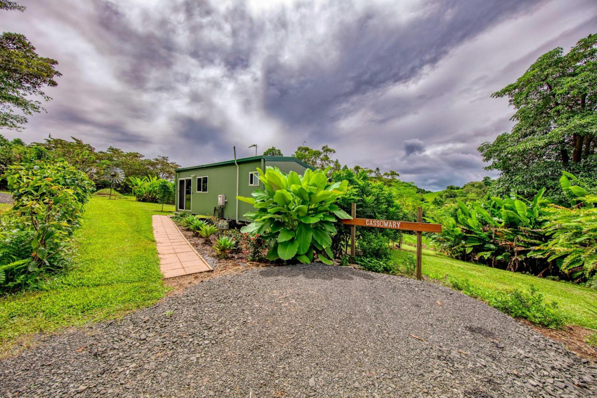 Mena Creek Flower House Bagian luar foto